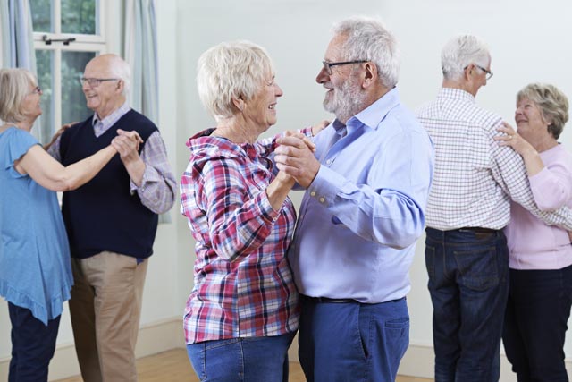 Gemeinsames Lernen macht Spass und bringt neue und erfrischende Begegnungen. Foto: istock