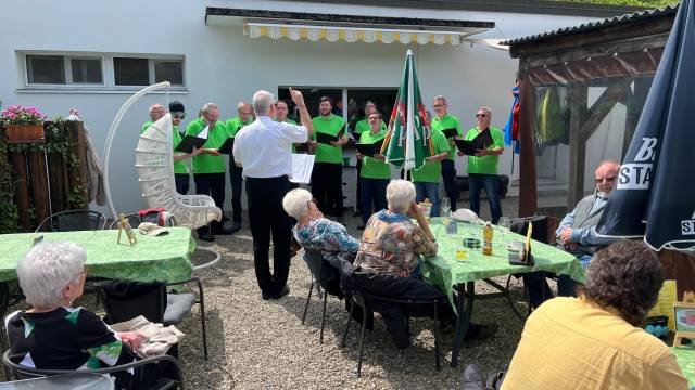 Auftritt des Schupfarters Männerchores in Mumpf