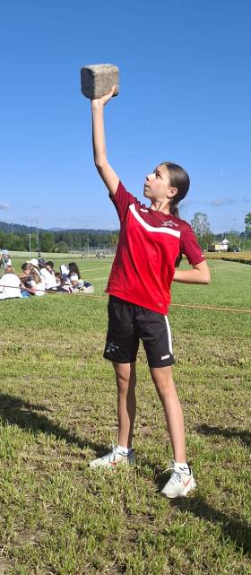 Elina Meier, Steinheben