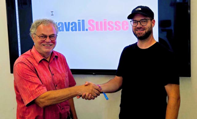Stabsübergabe: von Andre Rotzetter (links) an Lukas Brunnschweiler. Foto: Bajram Arifaj 